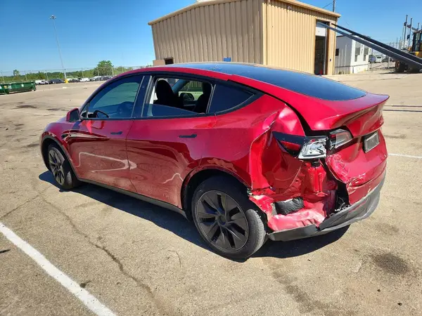 7SAYGAEEXRF181277 2024 TESLA MODEL Y - Image 2