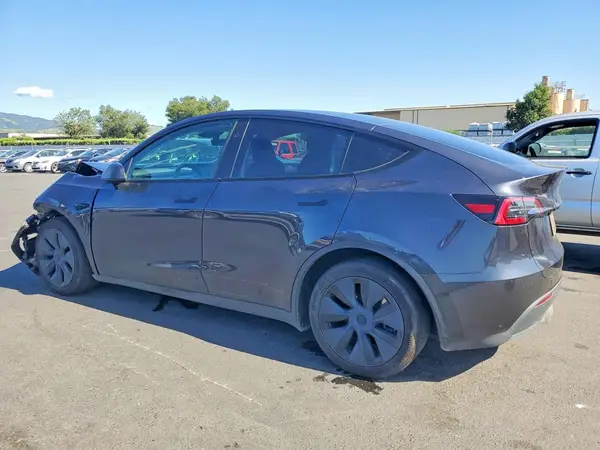 7SAYGAEEXRF190982 2024 TESLA MODEL Y - Image 2