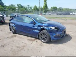 7SAYGAEEXRF206209 2024 TESLA MODEL Y