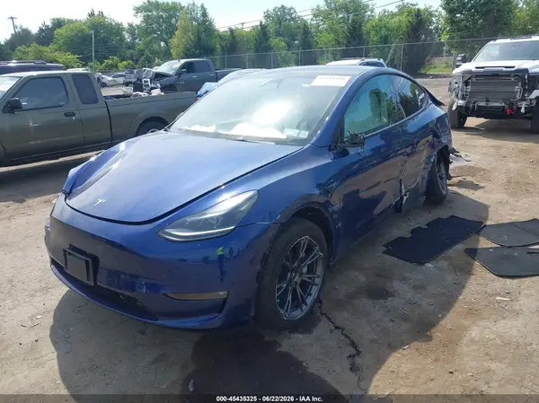 7SAYGAEEXRF206209 2024 TESLA MODEL Y - Image 2