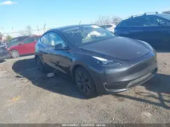 7SAYGAEEXRF212415 2024 TESLA MODEL Y