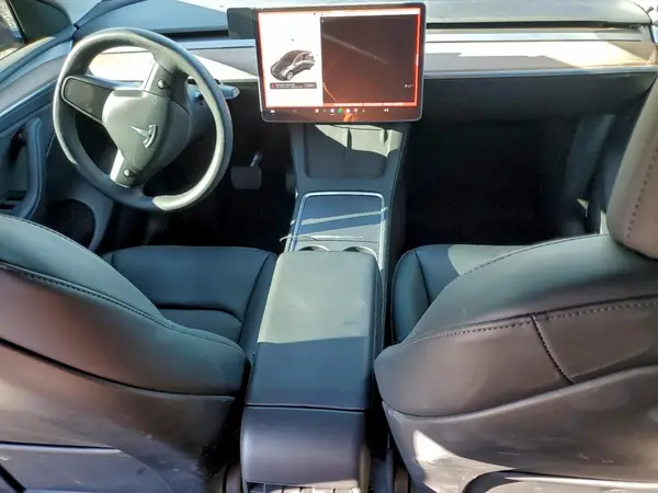 7SAYGAEEXRF982422 2024 TESLA MODEL Y - Image 8