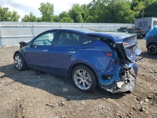 7SAYGAEEXRF983702 2024 TESLA MODEL Y - Image 2