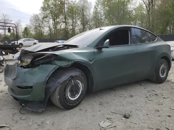 7SAYGAEEXRF987104 2024 TESLA MODEL Y - Image 1