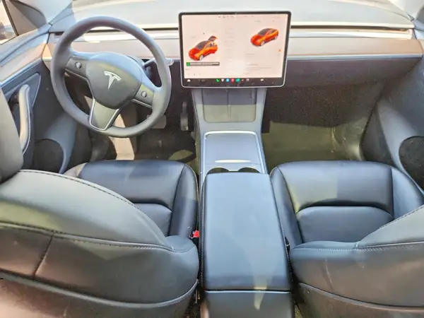 7SAYGAEEXRF993887 2024 TESLA MODEL Y - Image 8
