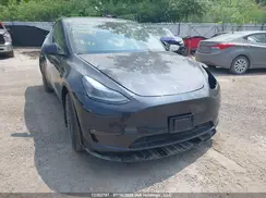 7SAYGAEEXSF232539 2025 TESLA MODEL Y