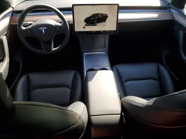 7SAYGAEEXSF241127 2025 TESLA MODEL Y - Image 8