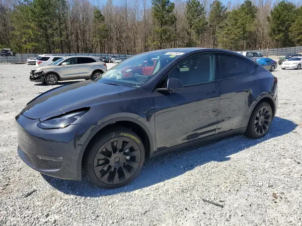 7SAYGAEEXSF253326 2025 TESLA MODEL Y - Image 1