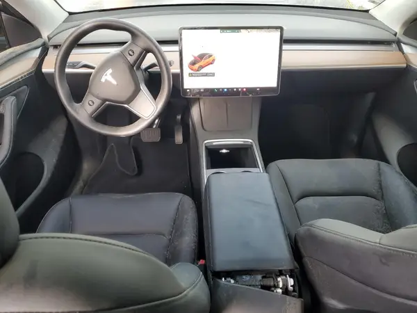 7SAYGAEEXSF268926 2025 TESLA MODEL Y - Image 8