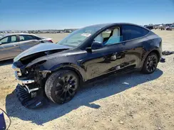 7SAYGAEEXSF271552 2025 TESLA MODEL Y