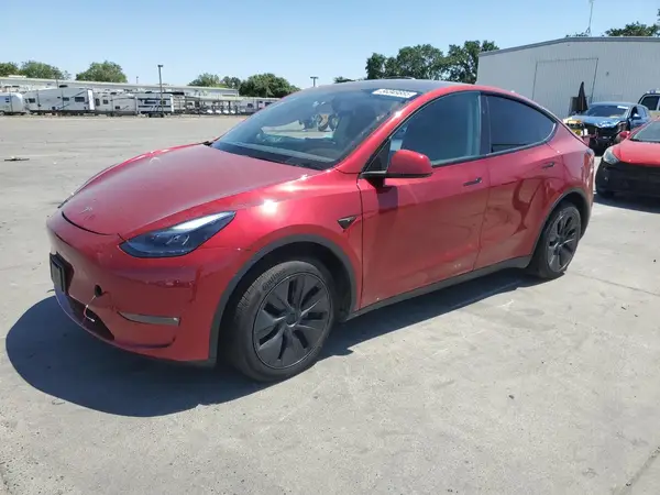 7SAYGAEEXSF279327 2025 TESLA MODEL Y - Image 1