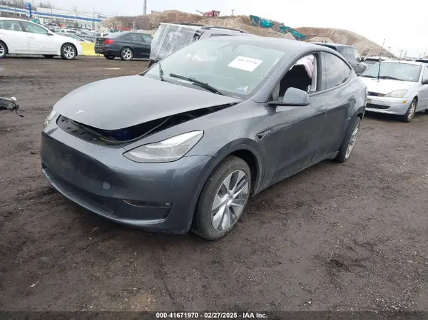 7SAYGDED0PF922882 2023 TESLA MODEL Y - Image 2