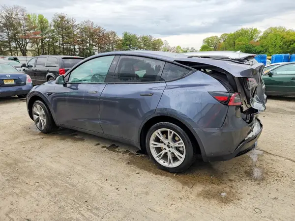 7SAYGDED0PF923272 2023 TESLA MODEL Y - Image 2