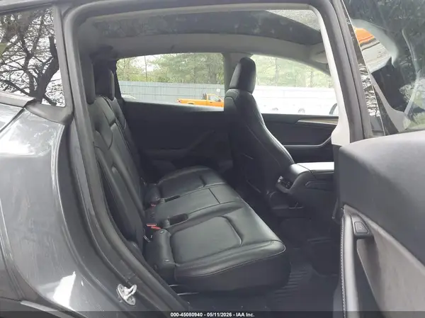 7SAYGDED0PF933204 2023 TESLA MODEL Y - Image 8