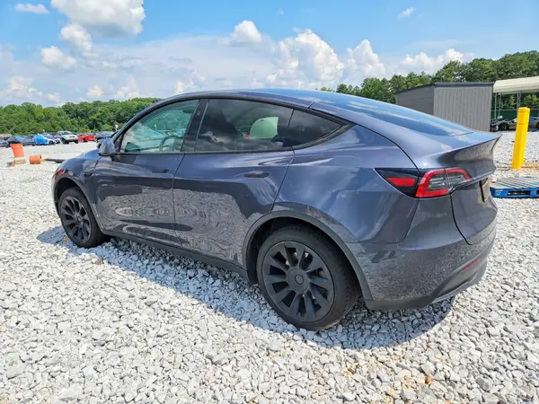 7SAYGDED0PF933946 2023 TESLA MODEL Y - Image 2
