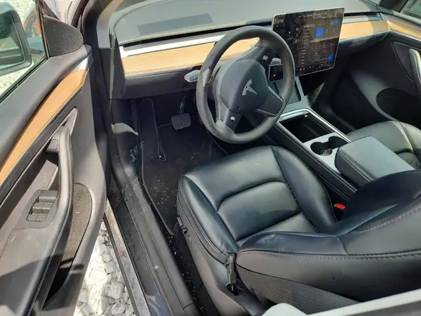 7SAYGDED0PF933946 2023 TESLA MODEL Y - Image 8