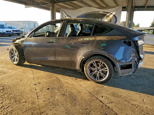 7SAYGDED0PF962623 2023 TESLA MODEL Y - Image 2