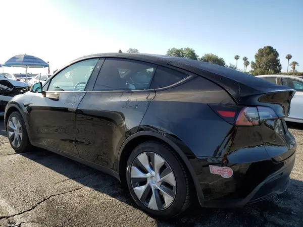 7SAYGDED0PF969331 2023 TESLA MODEL Y - Image 2