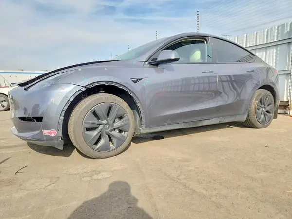 7SAYGDED0PF970768 2023 TESLA MODEL Y - Image 1