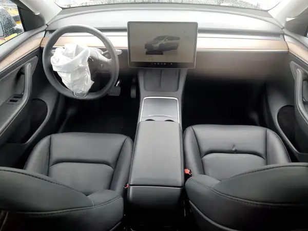 7SAYGDED0PF977817 2023 TESLA MODEL Y - Image 8
