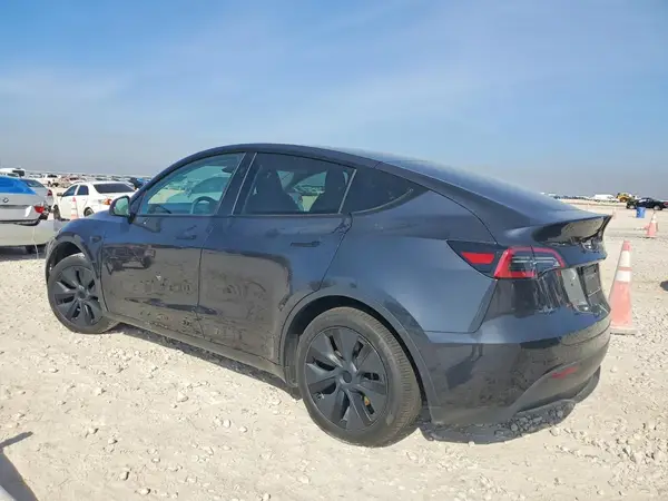 7SAYGDED0RA309743 2024 TESLA MODEL Y - Image 2