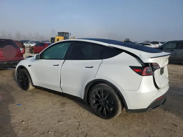 7SAYGDED0RA311315 2024 TESLA MODEL Y - Image 2
