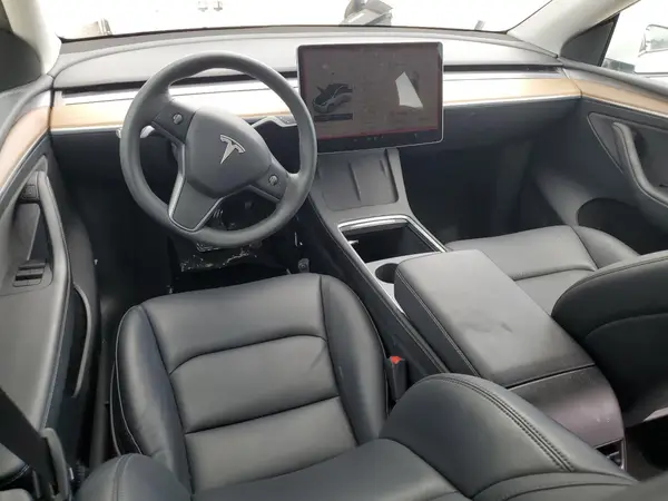 7SAYGDED0RF003483 2024 TESLA MODEL Y - Image 8