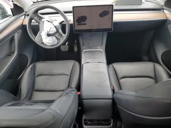 7SAYGDED0RF018730 2024 TESLA MODEL Y - Image 8