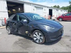 7SAYGDED0RF033356 2024 TESLA MODEL Y