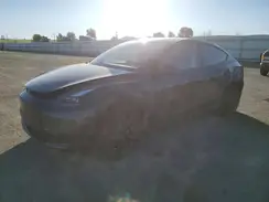7SAYGDED0RF040677 2024 TESLA MODEL Y