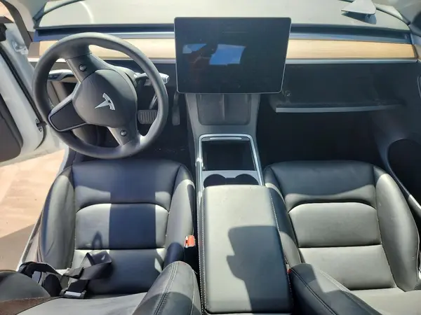 7SAYGDED0RF041831 2024 TESLA MODEL Y - Image 8