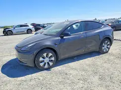 7SAYGDED0RF042476 2024 TESLA MODEL Y
