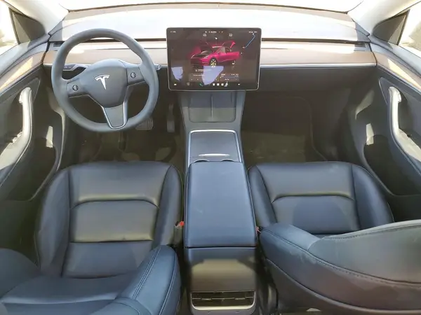7SAYGDED0RF042476 2024 TESLA MODEL Y - Image 8