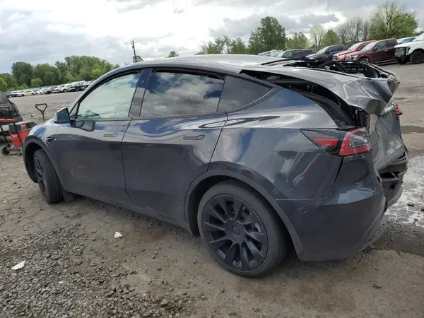 7SAYGDED0RF043675 2024 TESLA MODEL Y - Image 2