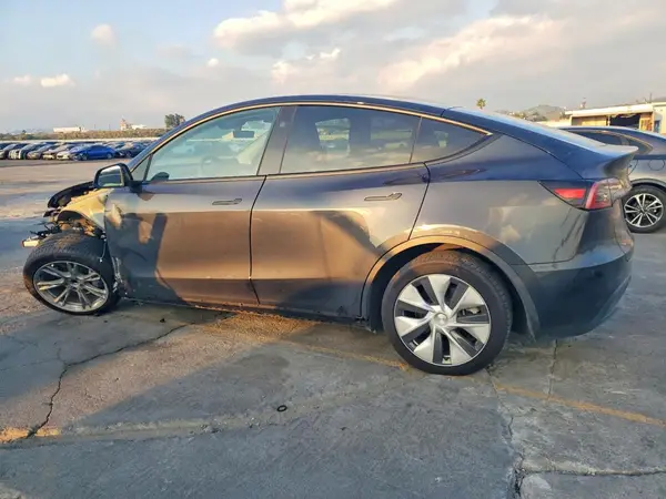 7SAYGDED0RF047452 2024 TESLA MODEL Y - Image 2