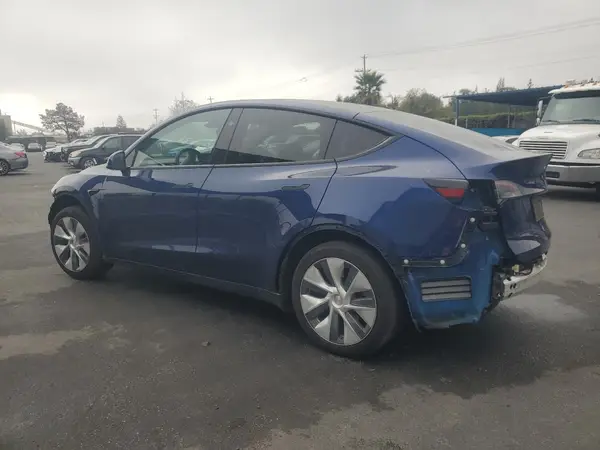 7SAYGDED0RF076563 2024 TESLA MODEL Y - Image 2