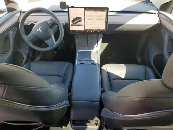7SAYGDED0RF083822 2024 TESLA MODEL Y - Image 8