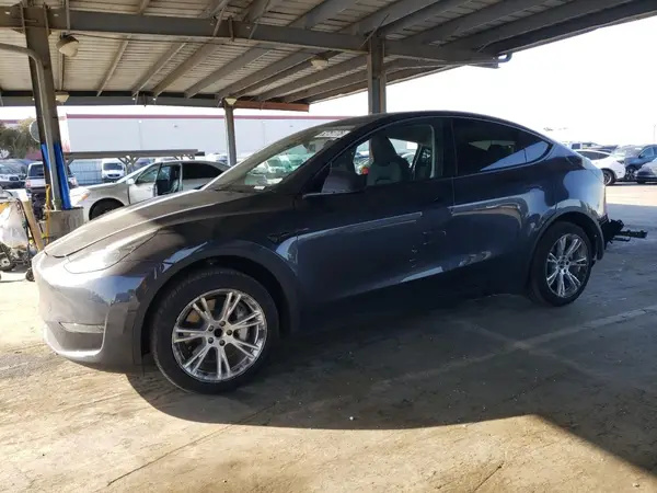 7SAYGDED0RF084257 2024 TESLA MODEL Y - Image 1