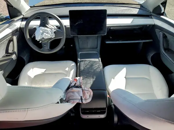 7SAYGDED0RF089006 2024 TESLA MODEL Y - Image 8