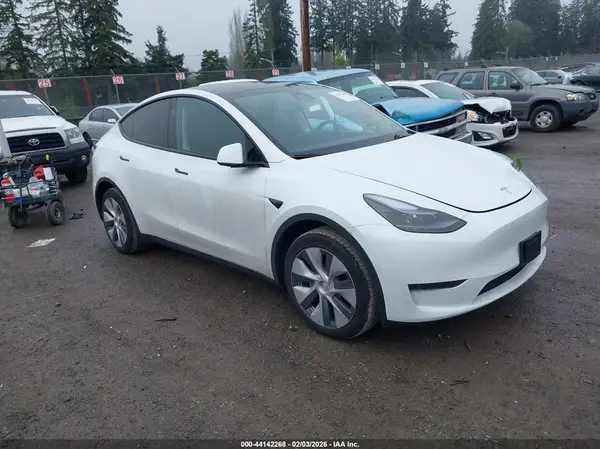 7SAYGDED0RF095968 2024 TESLA MODEL Y - Image 1