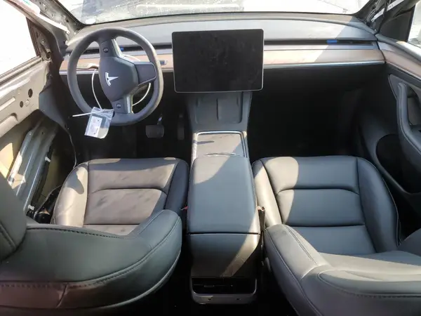 7SAYGDED0RF096554 2024 TESLA MODEL Y - Image 8