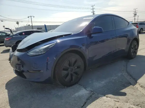 7SAYGDED0RF102479 2024 TESLA MODEL Y - Image 1