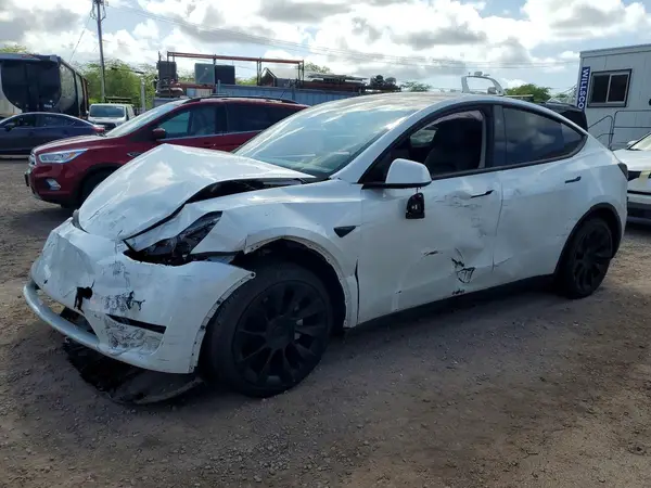 7SAYGDED0RF102563 2024 TESLA MODEL Y - Image 1