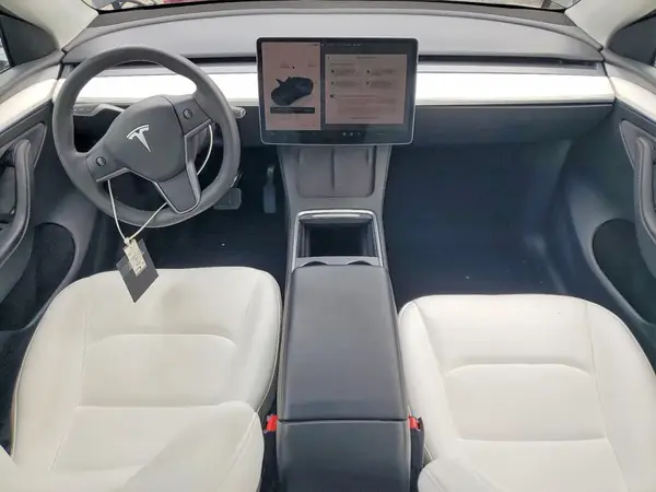 7SAYGDED0RF103065 2024 TESLA MODEL Y - Image 8