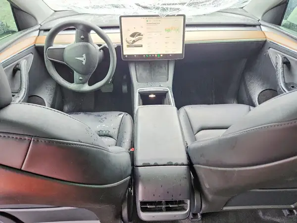7SAYGDED0RF103647 2024 TESLA MODEL Y - Image 8