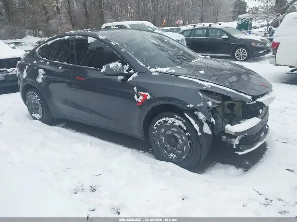 7SAYGDED0RF110081 2024 TESLA MODEL Y - Image 1