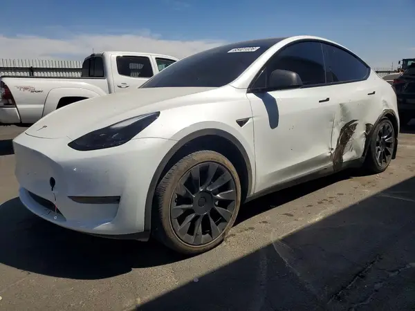 7SAYGDED0RF110114 2024 TESLA MODEL Y - Image 1