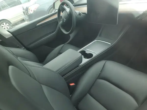 7SAYGDED0RF111750 2024 TESLA MODEL Y - Image 8