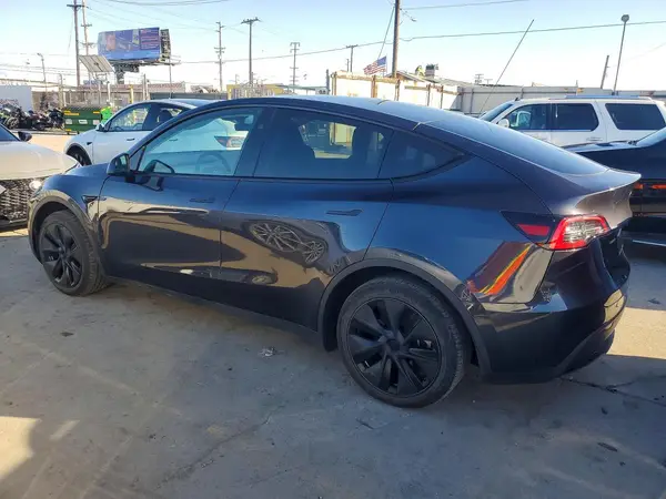 7SAYGDED0RF112395 2024 TESLA MODEL Y - Image 2