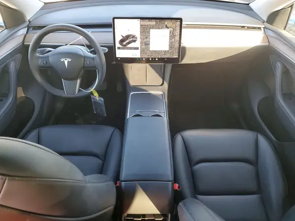7SAYGDED0RF112395 2024 TESLA MODEL Y - Image 8